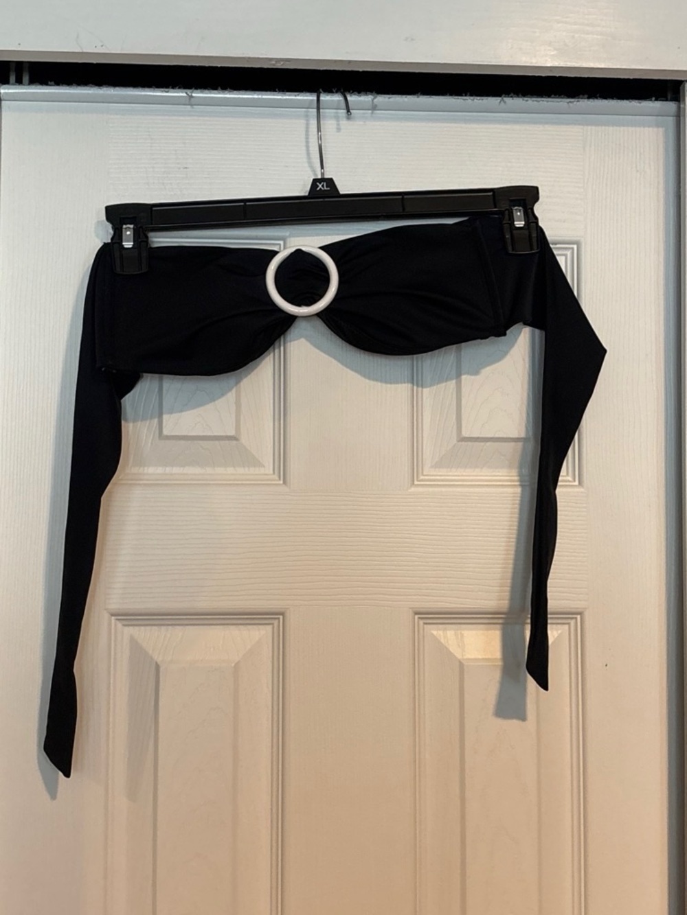 Victoria's Secret Black Strapless Bandeau Top with White Ring
